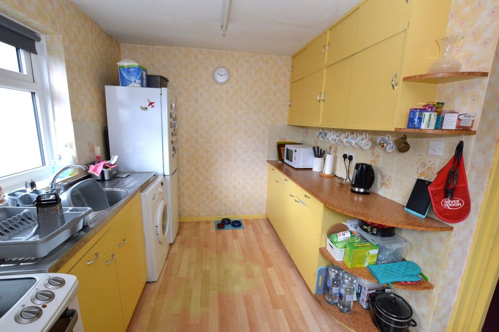 Property photo 3 of 16 3 - Picture No. 06