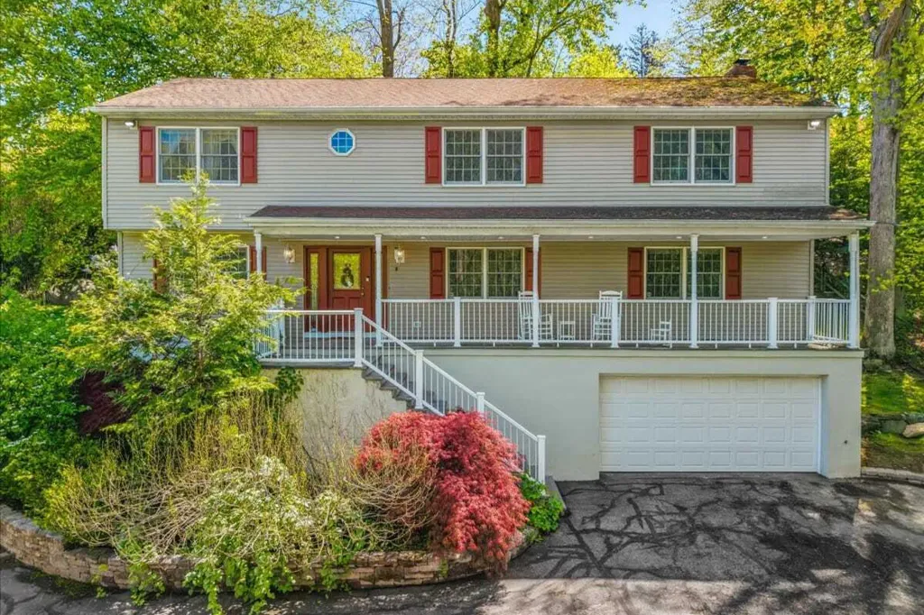 Property photo 1 of 31