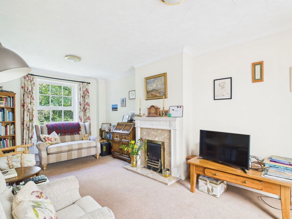 Property photo 3 of 19