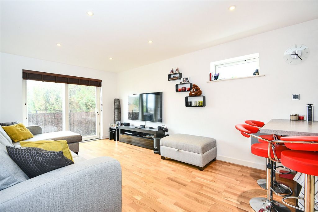 Property photo 3 of 10 Picture No. 09