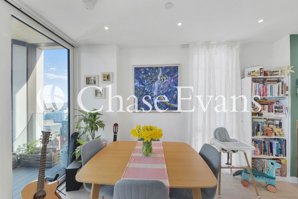 Property photo 3 of 14 Living Area