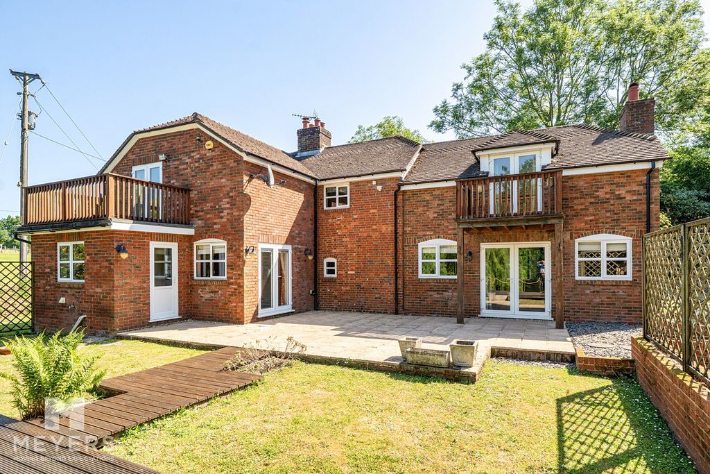 Property photo 2 of 24
