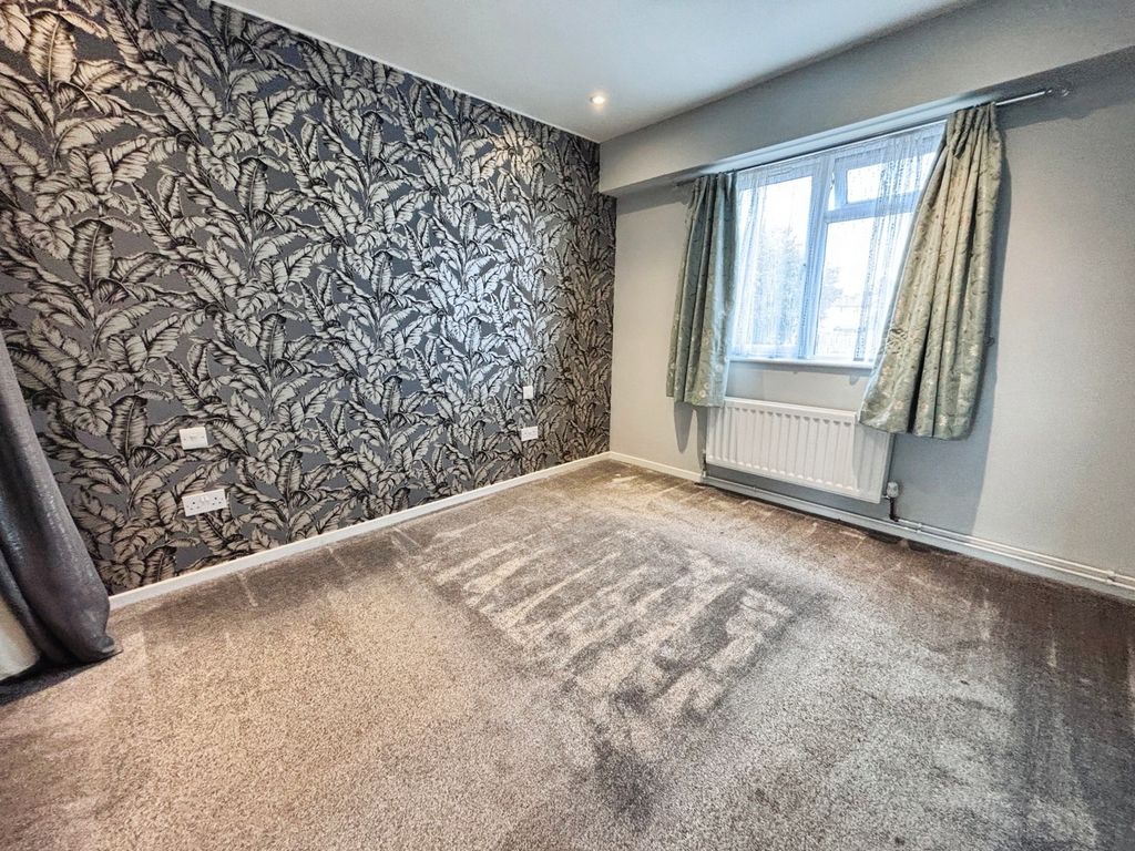 Property photo 3 of 7 Pbox-Img.Jpg