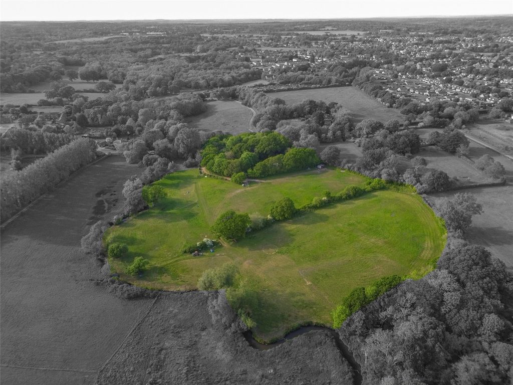 Property photo 2 of 12 Picture No. 01