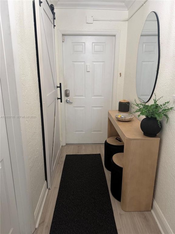 Property photo 3 of 19 <Alttext/>