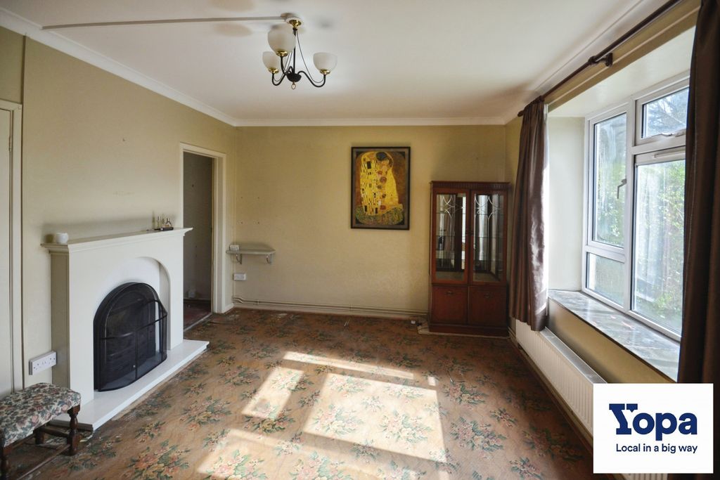 Property photo 3 of 12 Photo #3