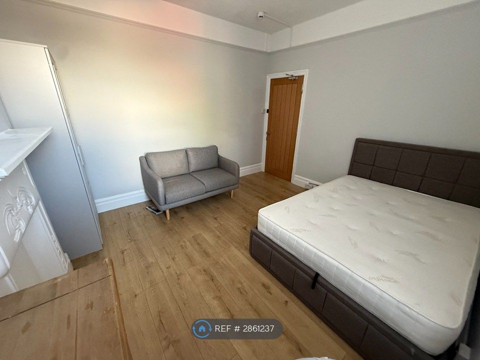 Property photo 2 of 3