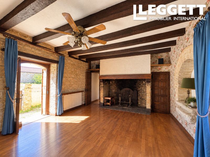 Property photo 3 of 10
