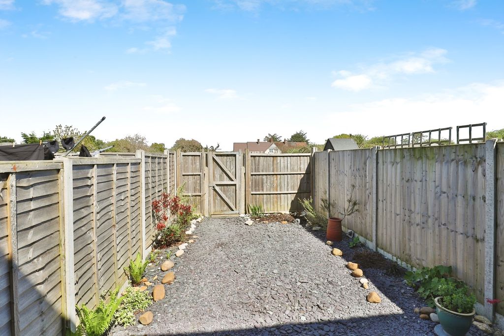 Property photo 2 of 16 Photo