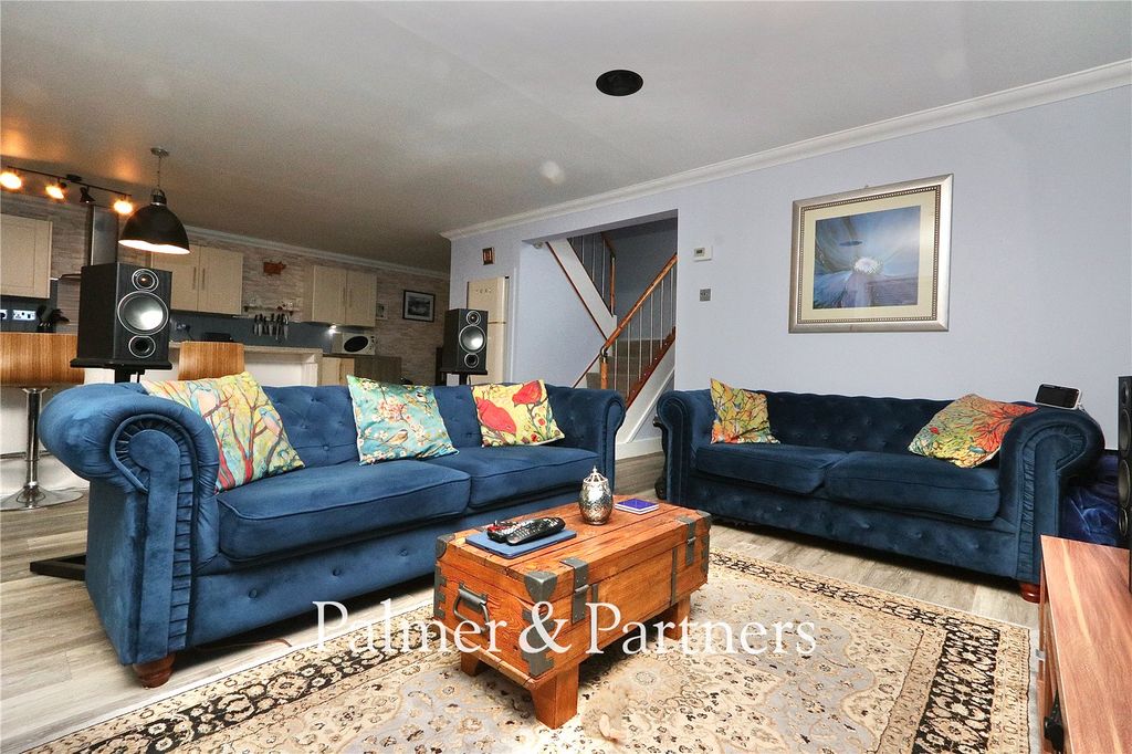 Property photo 3 of 27 Picture No. 04