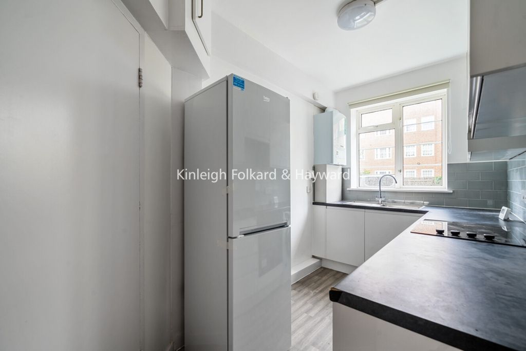 Property photo 3 of 7 207B4B21-183E-489F-B