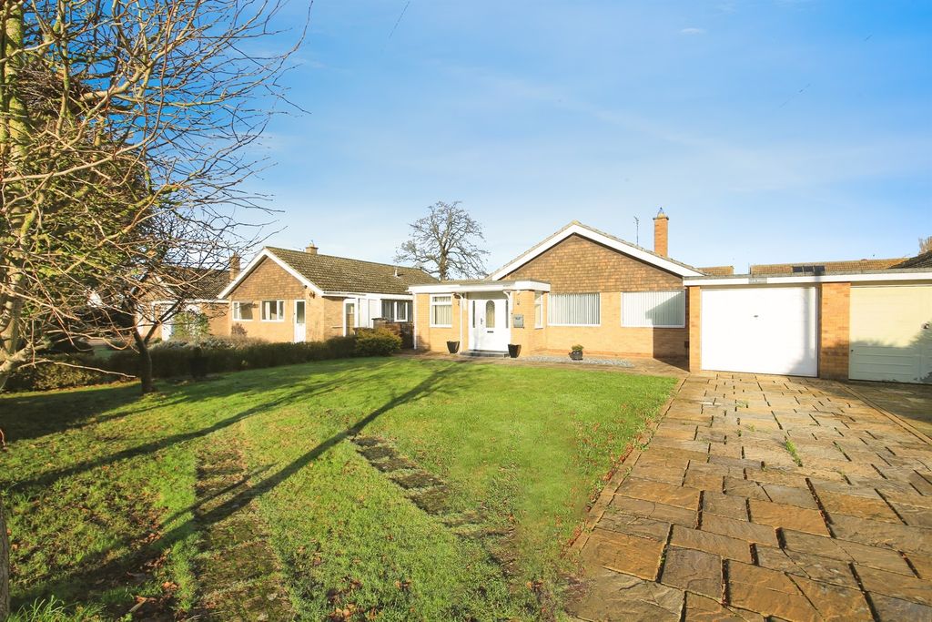 Property photo 1 of 18