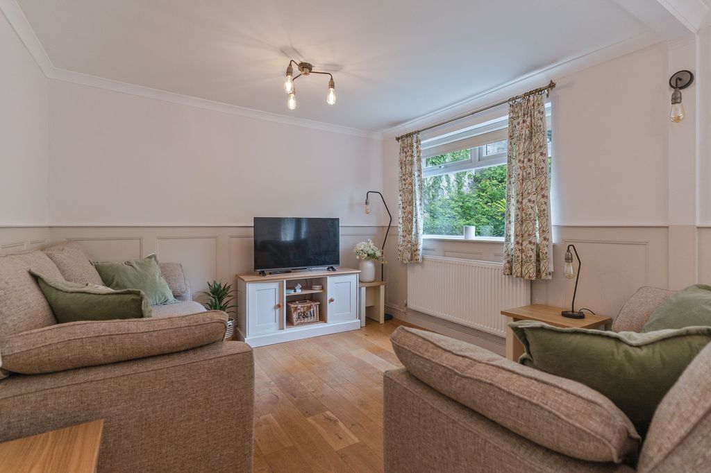 Property photo 3 of 30