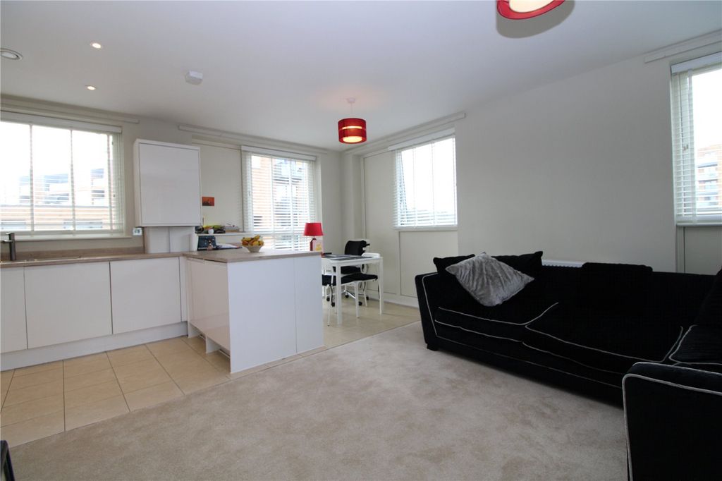 Property photo 2 of 11 Picture No. 07
