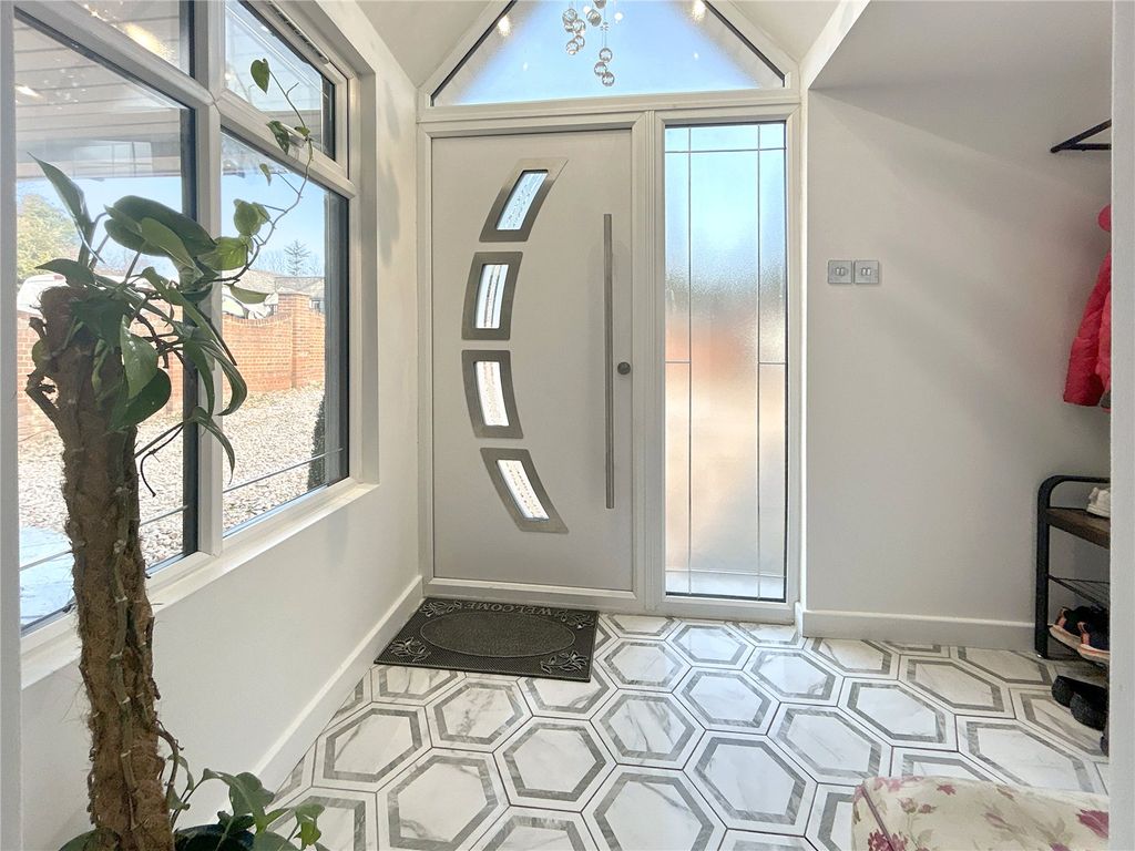 Property photo 3 of 71 Porch