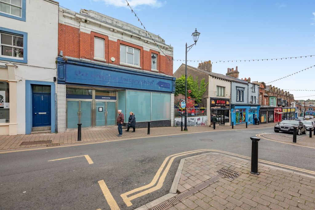 Property photo 2 of 17 62 Senhouse Street, Maryport, Cumbria, Ca15 6Bs