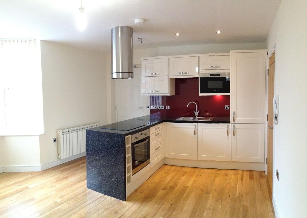 Property photo 2 of 6 Kitchen