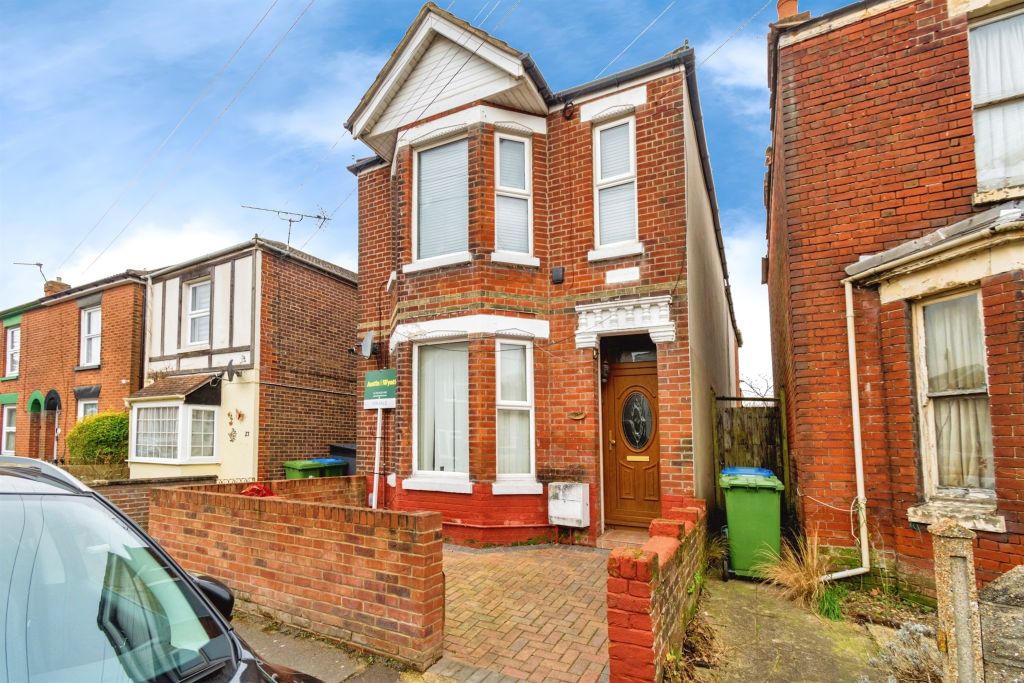 Property photo 1 of 17