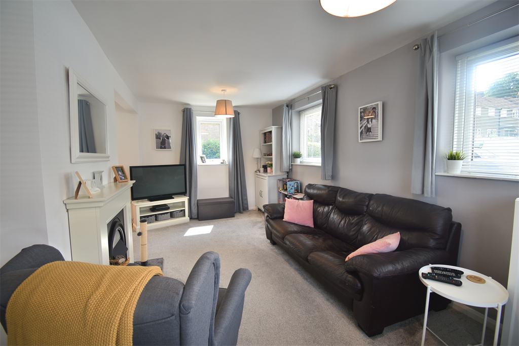 Property photo 2 of 17 Sitting Room