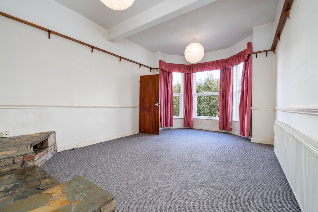 Property photo 3 of 15 Picture No. 20