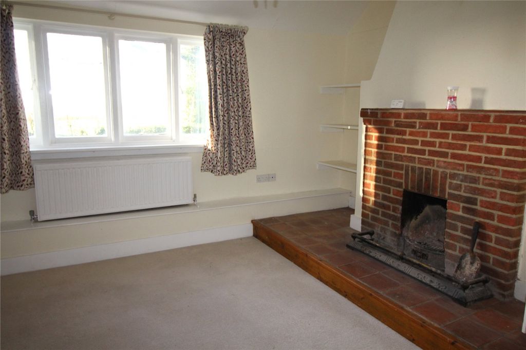 Property photo 3 of 7 Picture No. 12