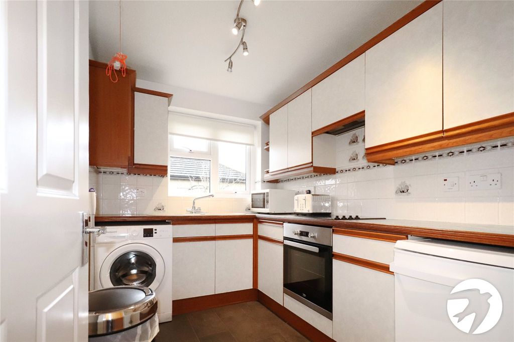 Property photo 3 of 11 Picture No. 11