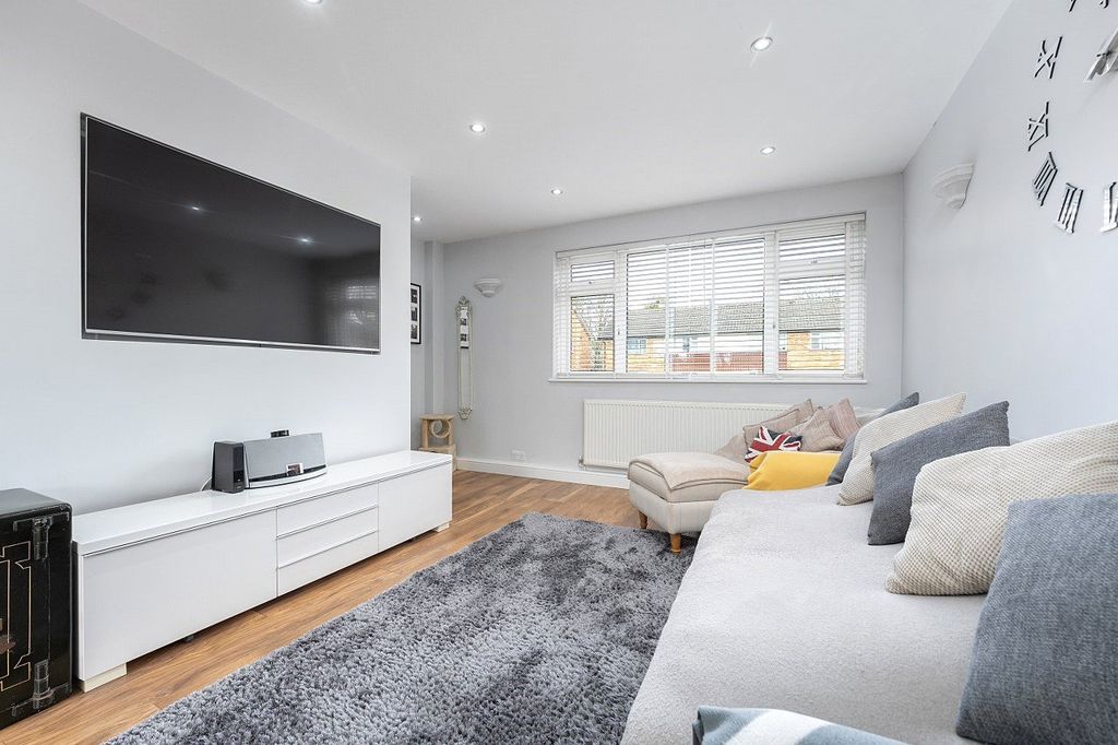 Property photo 3 of 17 Picture No. 06