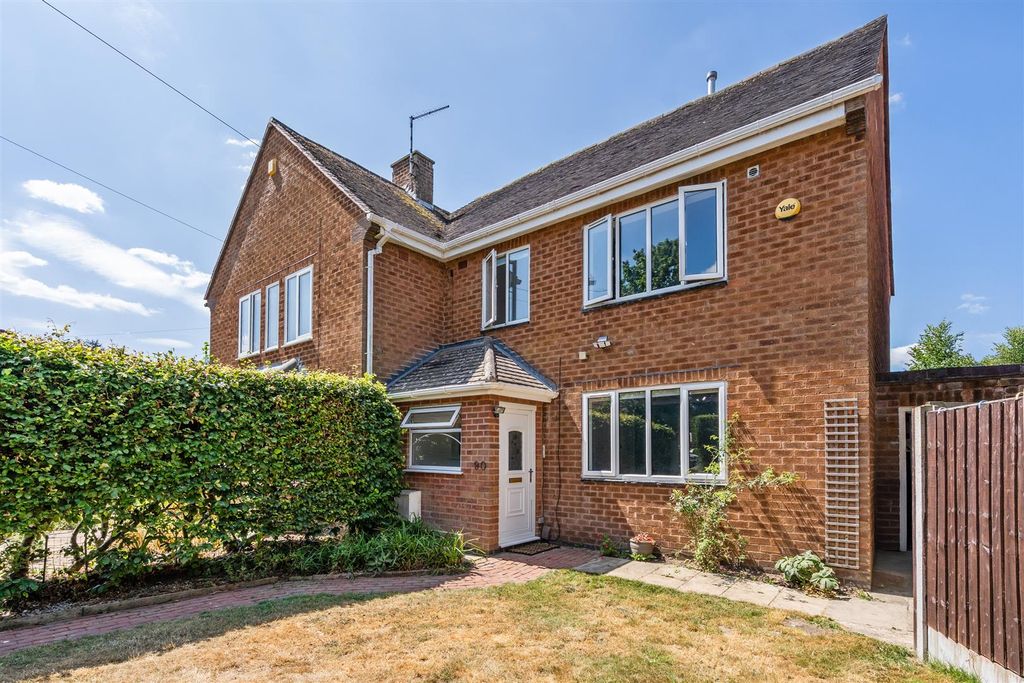 Property photo 1 of 12 90 Slater Road_1.Jpg