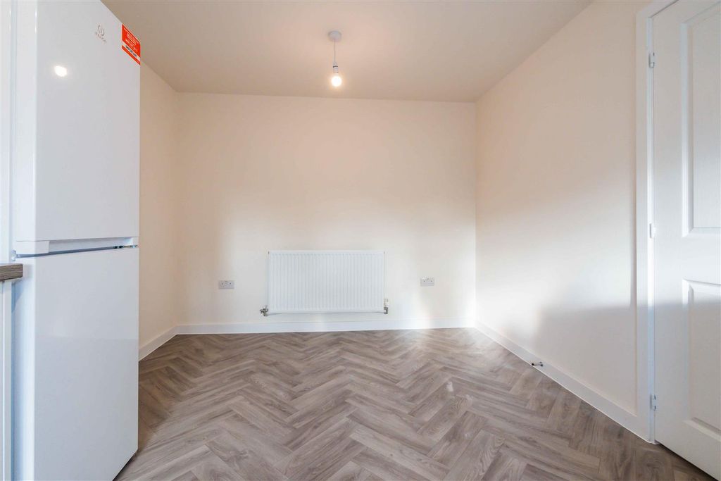 Property photo 3 of 17 Dining.Jpg