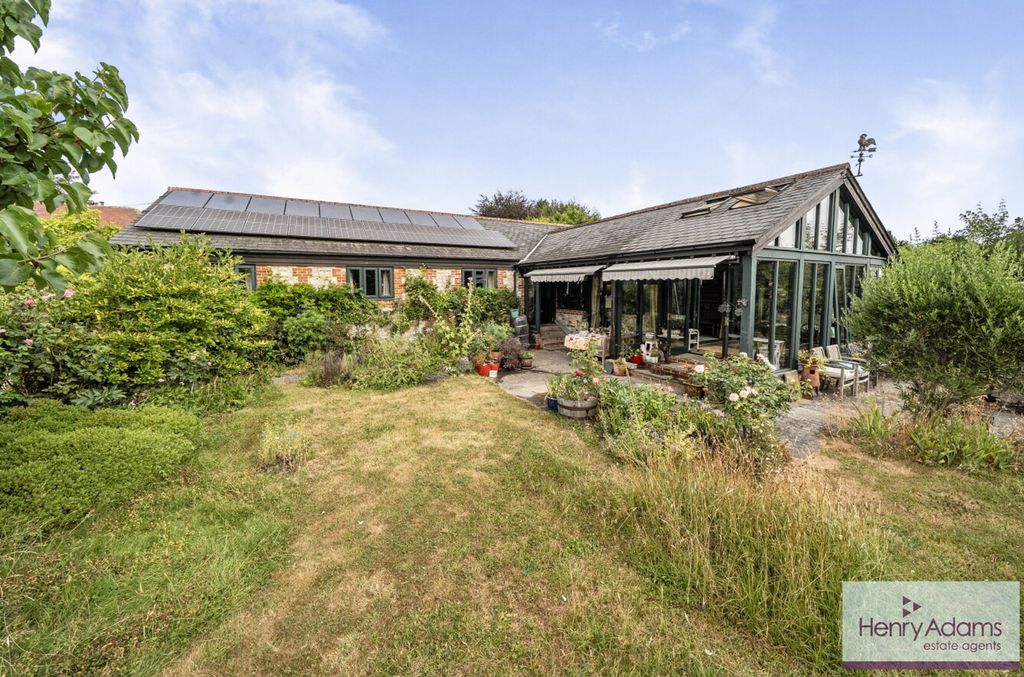 Property photo 1 of 37