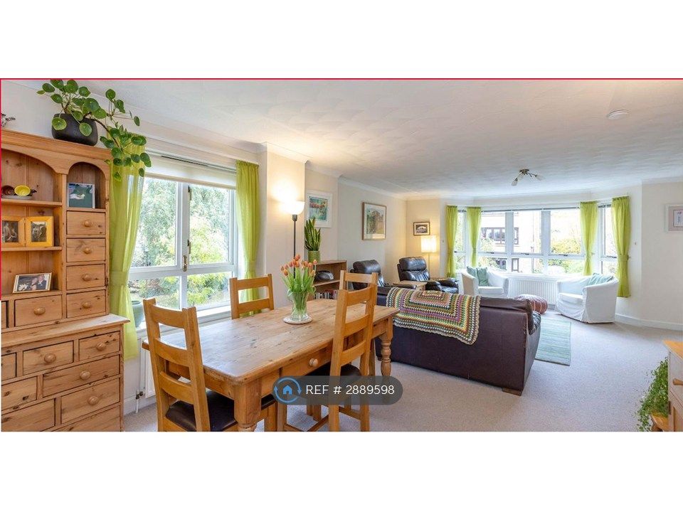 Property photo 2 of 25