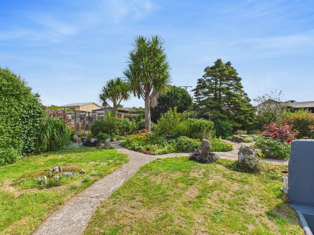 Property photo 3 of 10