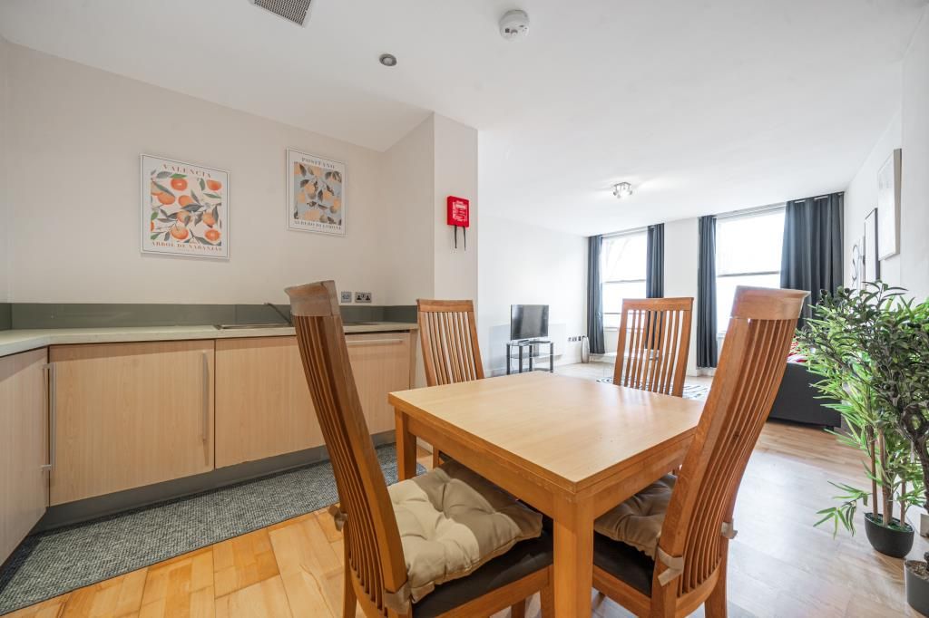 Property photo 2 of 21 Dining Area