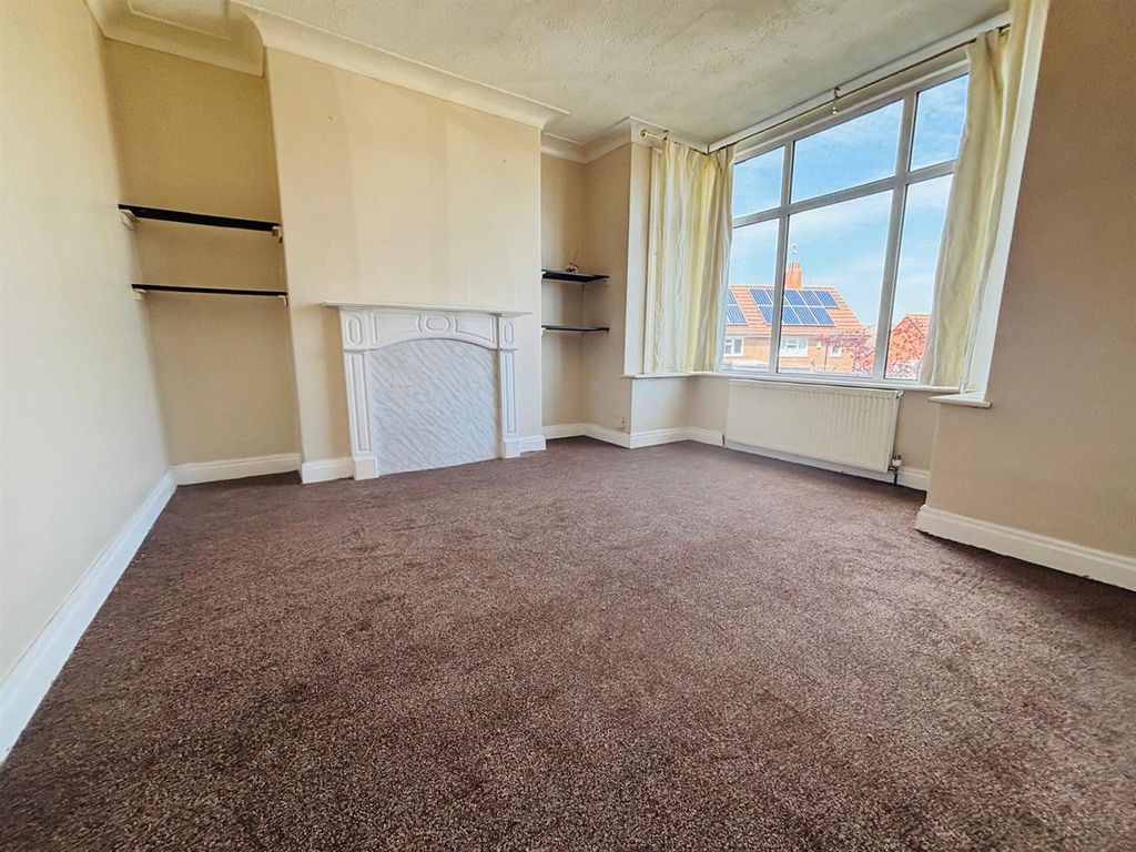 Property photo 2 of 13 Living Room: