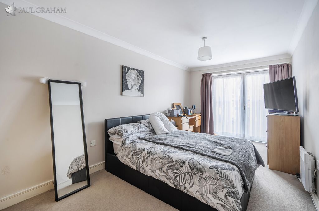 Property photo 3 of 10 c298E2B2-8Ba4-4Caf-A49E-8A8296F98905