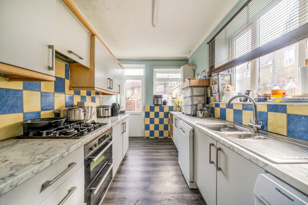 Property photo 2 of 12 Picture 2