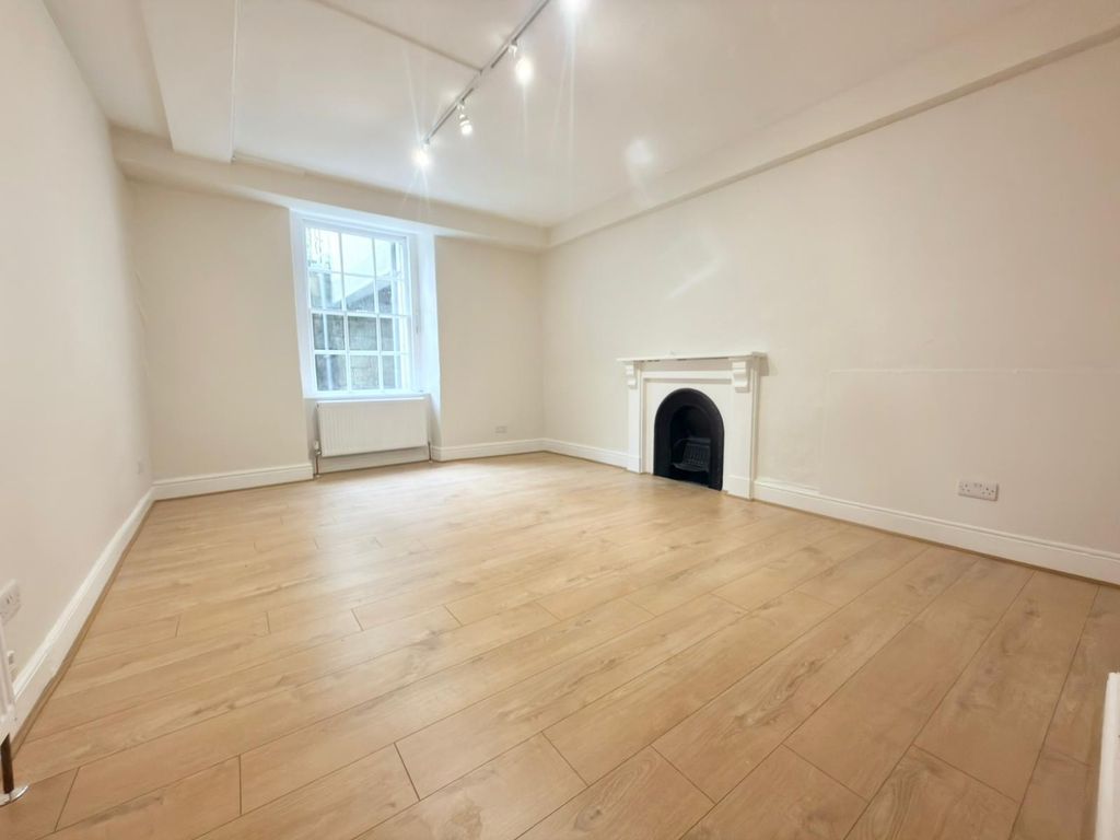 Additional image 4 of 4 bed flat to rentThe Circus, Bath BA1
