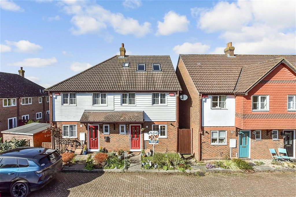 Property photo 3 of 10 External (Web)