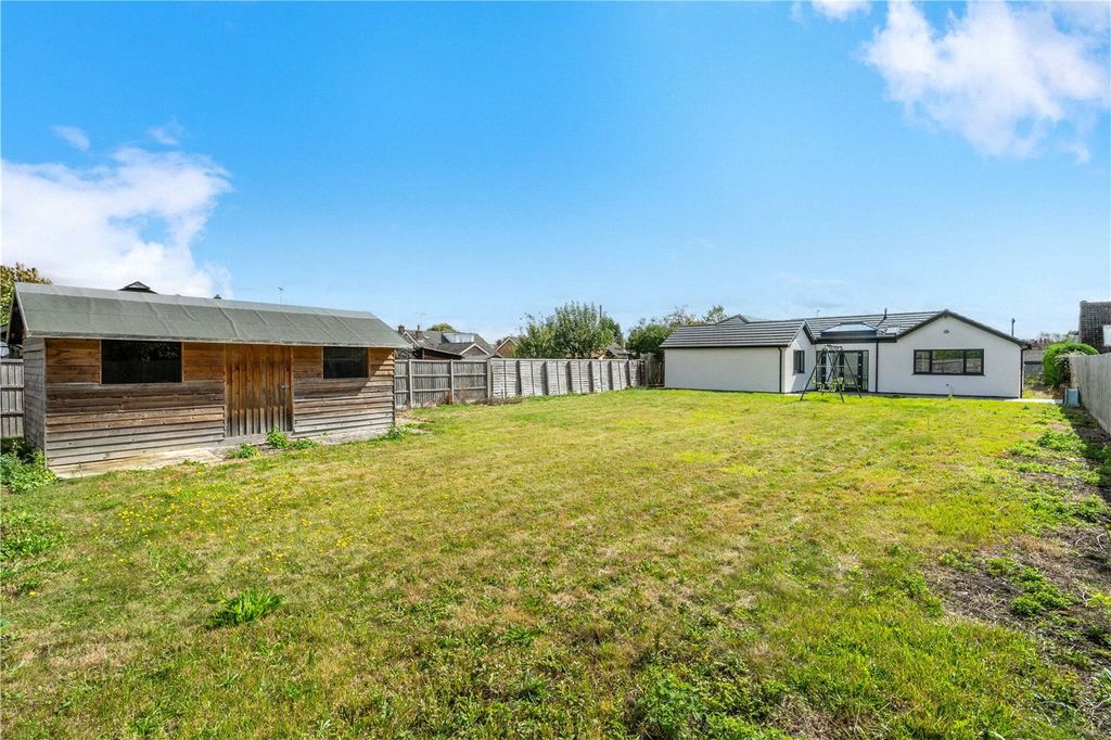 Property photo 3 of 17 Picture No. 18