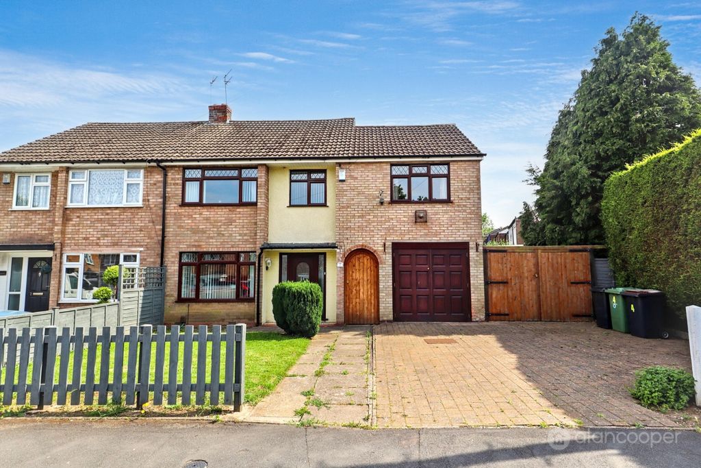 Property photo 1 of 26 5213332
