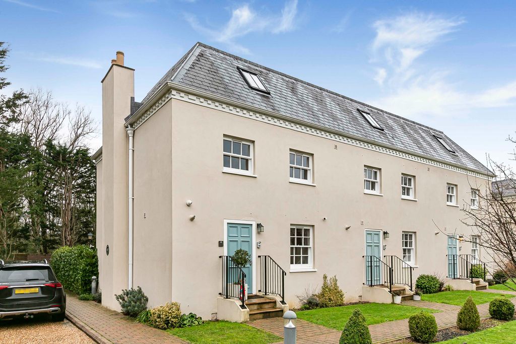 Property photo 1 of 33 Exterior