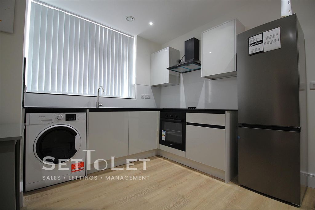 Property photo 3 of 12 Img_8785.Jpg