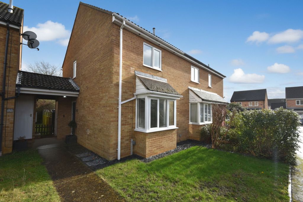 Property photo 1 of 11