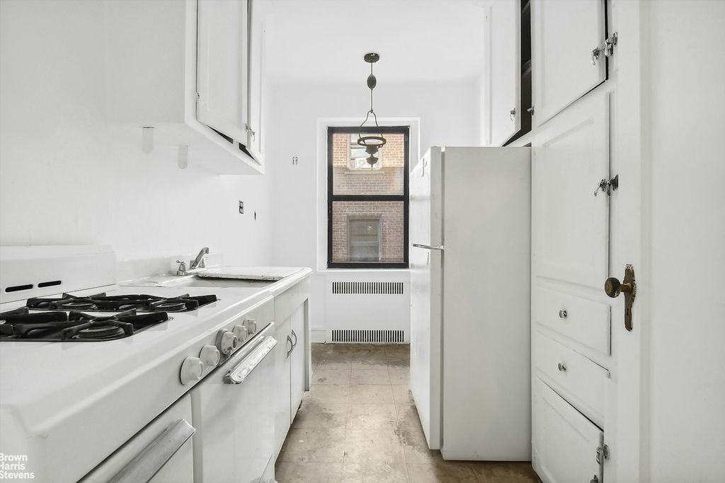 Property photo 3 of 10 <Alttext/>