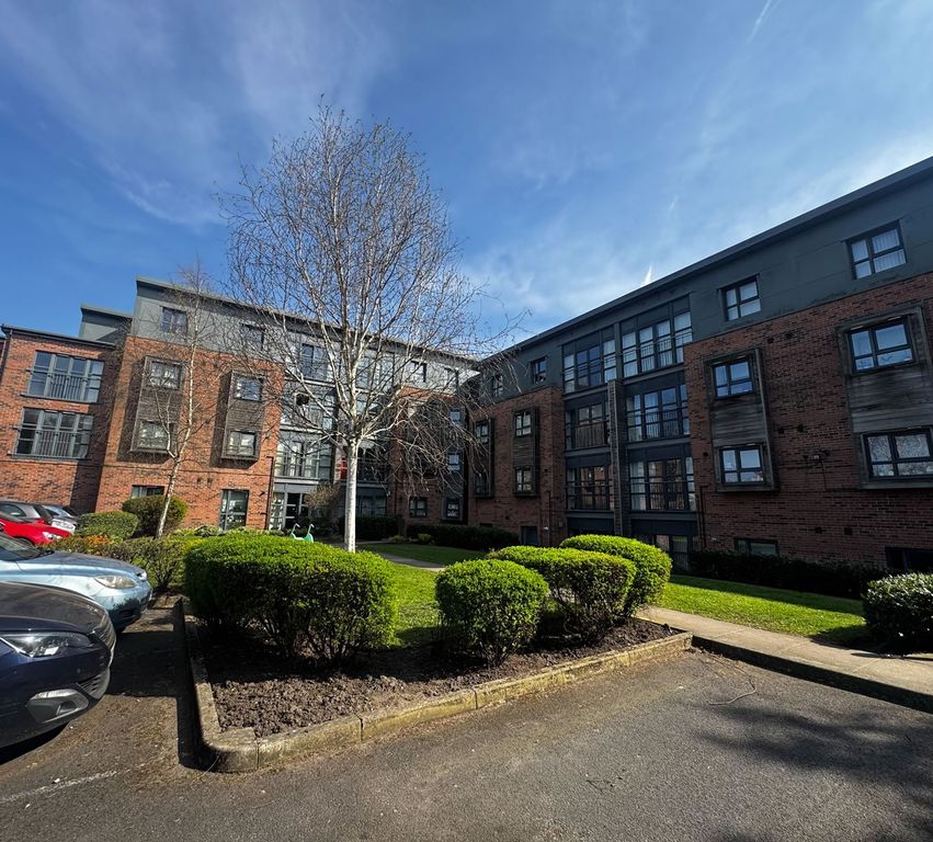 Property photo 1 of 13 Devonshirepnt222Img_4555_Edited.Jpg