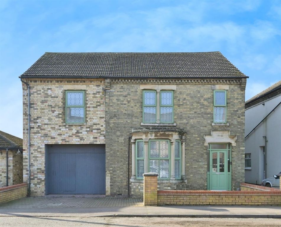Property photo 1 of 37