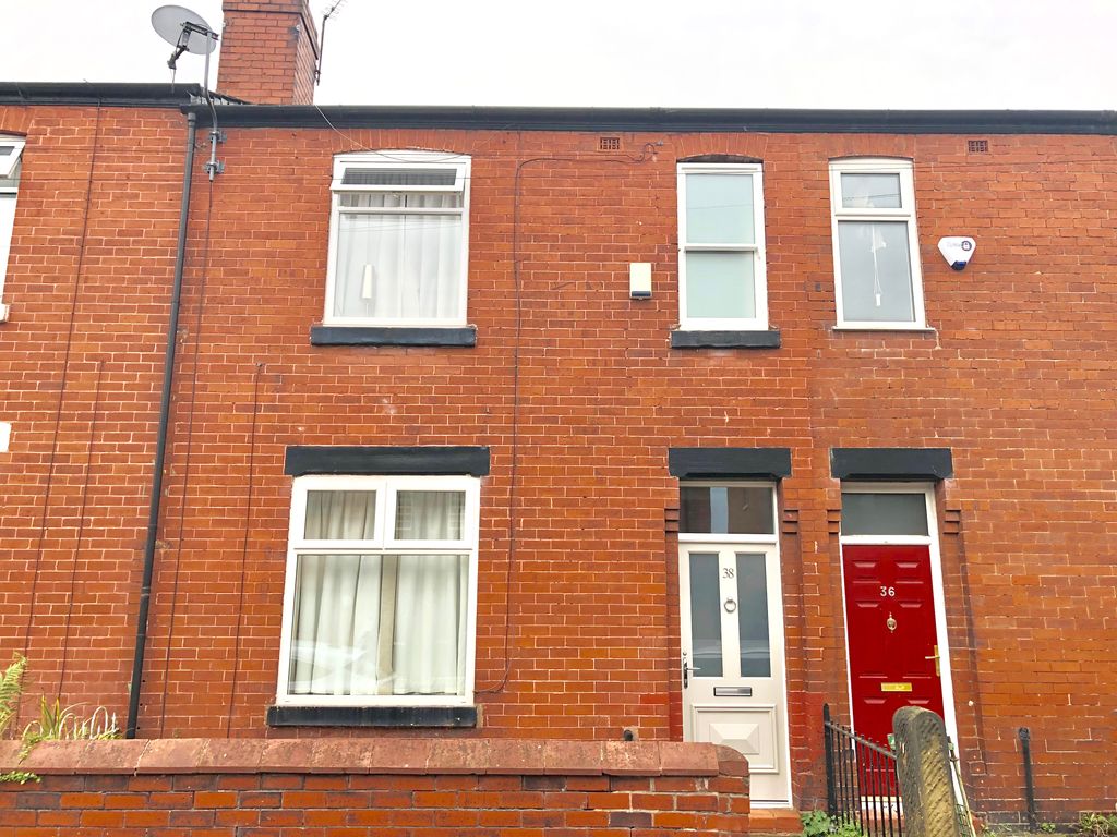 Property photo 2 of 12