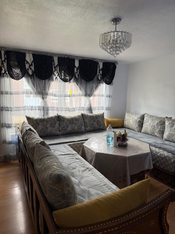 Property photo 2 of 10 Gallery