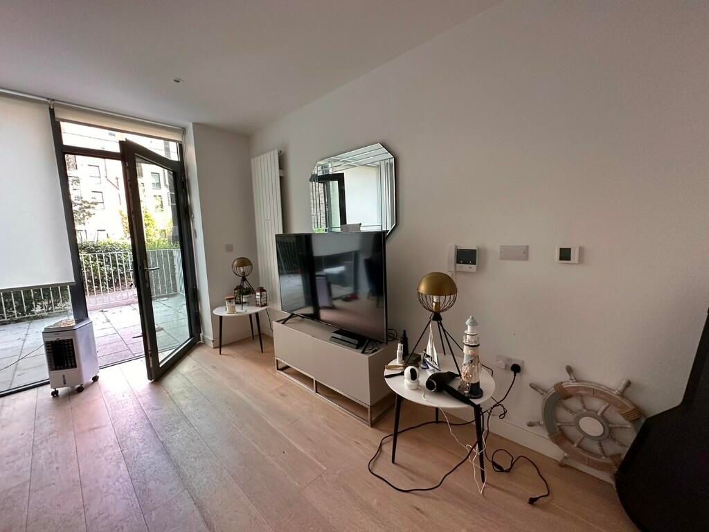 Property photo 3 of 10