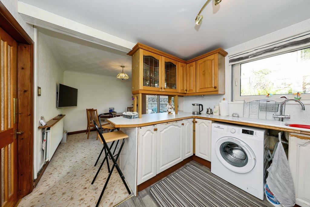Property photo 3 of 21 Pbox-Img.Jpg